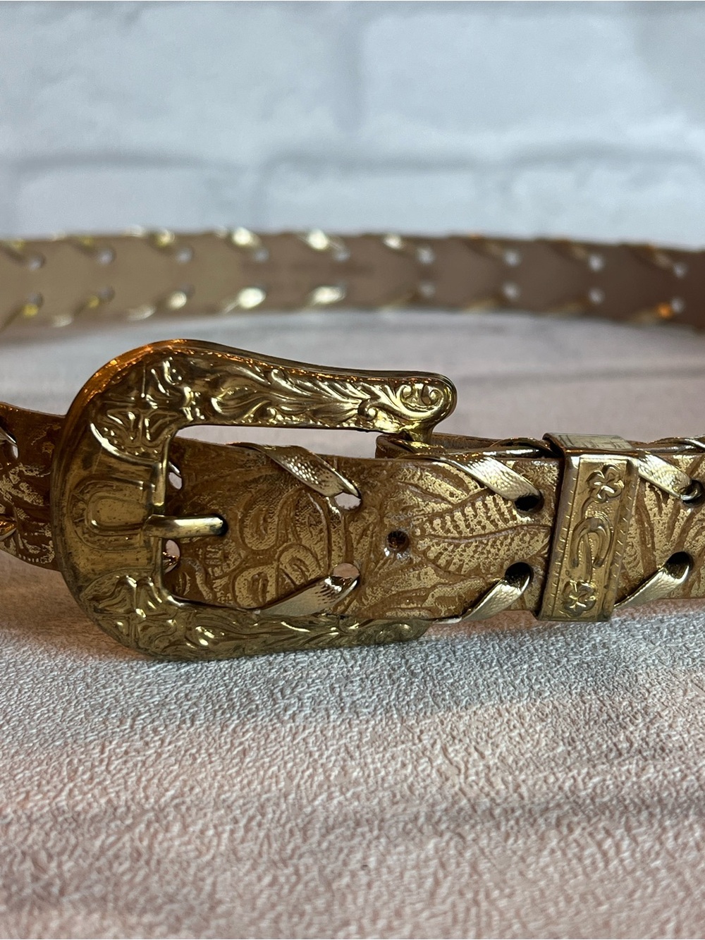 Vintage Cowgirl Gold Tooled Western Belt with Engraved Buckle /cowgirl/horseshoe